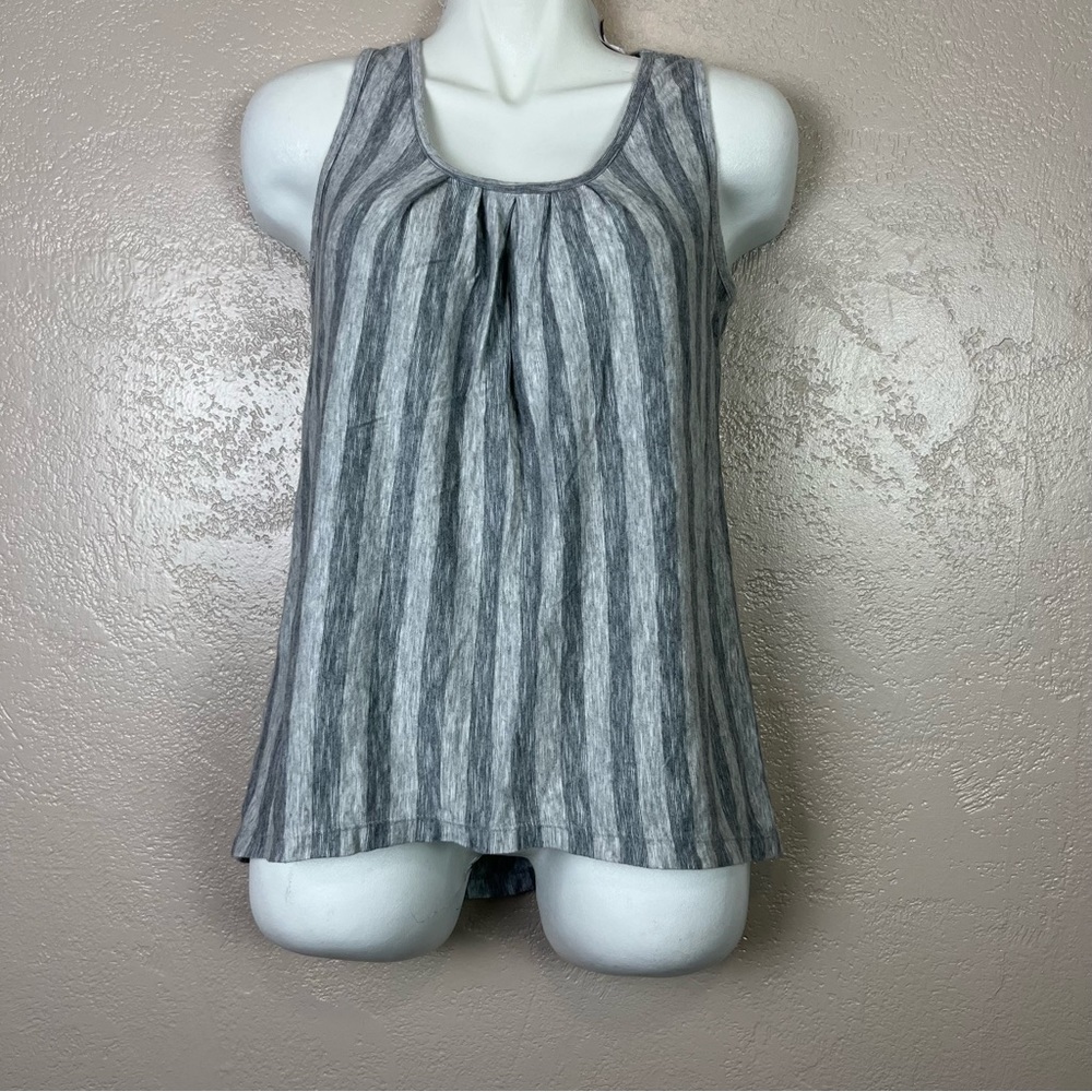 5 for $30 Mossimo women comfort gray tank top‎ size small